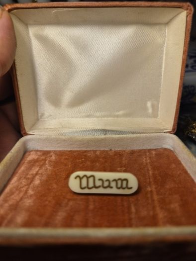 Vintage Irish Mum Brooch