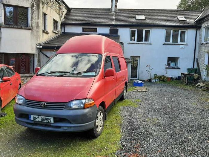2001 Toyota HiAce