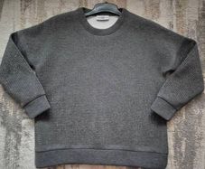 gallery jumper, size M