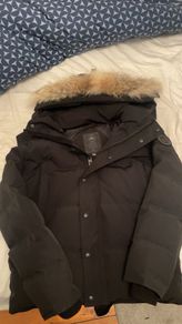 canda goose Wyndham parka