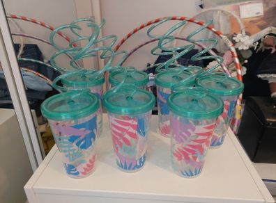 Twirly Straw Beakers
