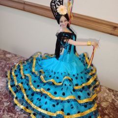 Spanish dolls/figurines
