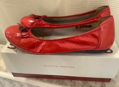 Red Sabrinas  Pumps