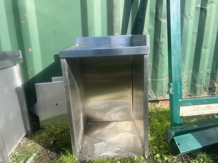 Stainless steal kitchen unit with sinks