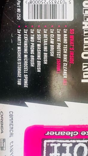 Muc Off 8 in 1 Bicycle Cleaning Kit