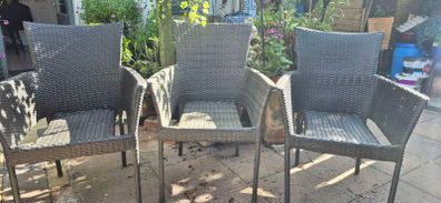 3x wicker chairs