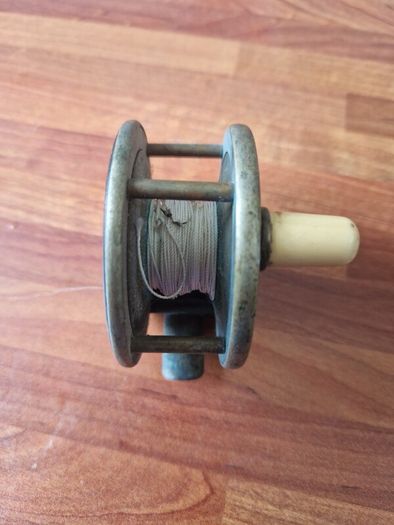 Fishing reel antique
