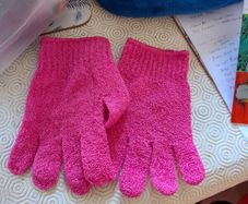 scrub gloves