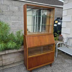 Mid -Century Display Cabinet