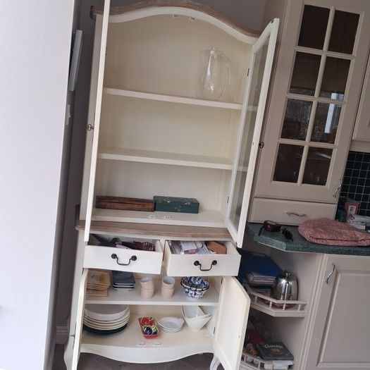 Side board / dresser