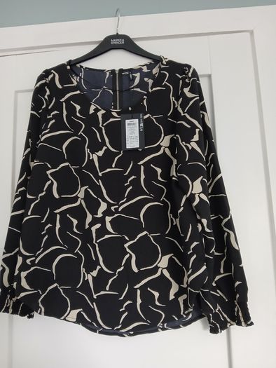 Black and cream top from Only, size 14, new with tag