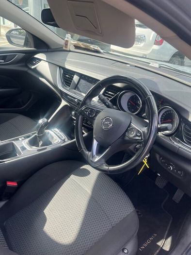 Opel Insignia 2021