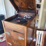 Meritone Gramophone Image 4