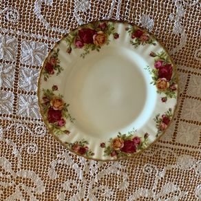 Royal Albert "Old Country Roses" Luncheon Plate