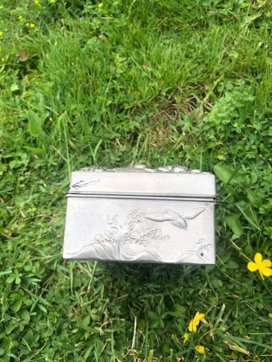Antique Japanese jewellery box