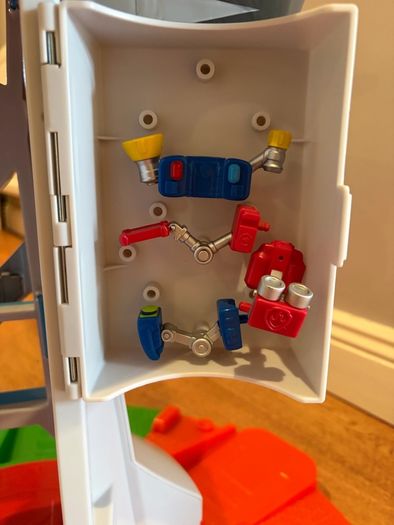 Paw Patrol bundle(Tower,  Vehicles and characters)