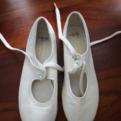 Tap shoes