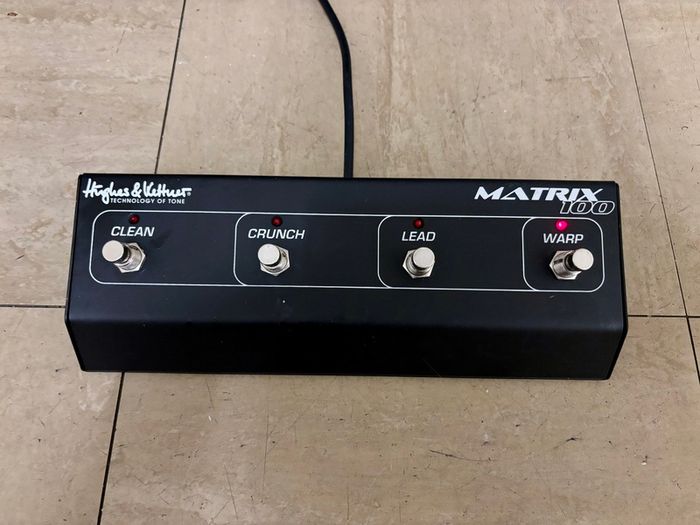 Hughes & Kettner Matrix 100 Half Stack, SC412A 4x12 Cab + Footswitch
