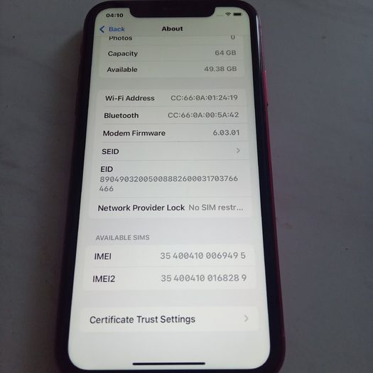 iPhone 11 64GB (PRODUCT)RED - Unlocked - New Battery - Collection Today