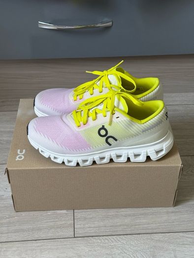 On Cloud 6 Push Women Trainers EU 37.5, UK 4.5