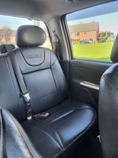 isuzu dmax