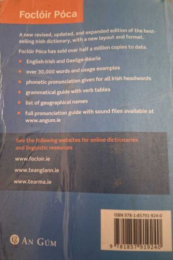 Focloir Poca Irish Dictionary (Irish - English / English - Irish)