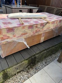 Single bed with 2 storage drawers and headboard free to take away