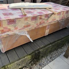 Single bed with 2 storage drawers and headboard free to take away