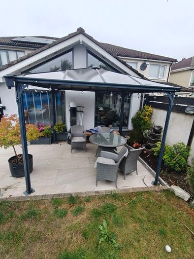 pergola
