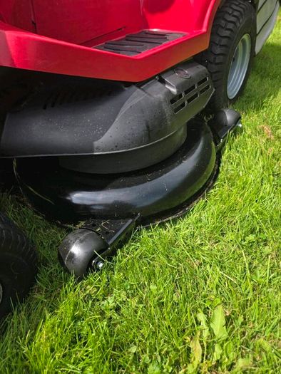 Honda 2622 22hp 48" brand new deck