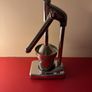 Manual hand citrus juicer Unused new Image 4