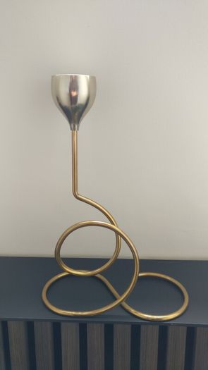 Candle holder