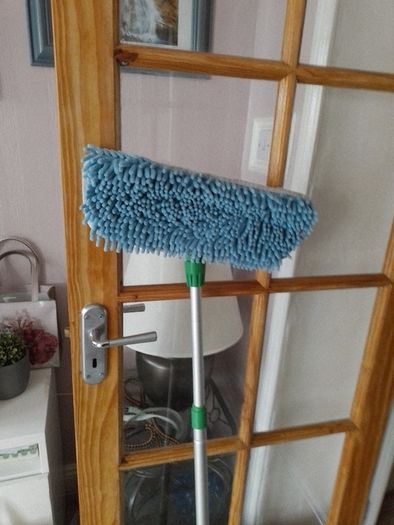 Floor cleaning