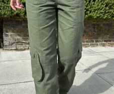 Brandy Melville Kim cargo pants