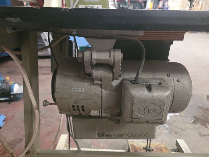 Rimoldi Industrial Sewing Machine 3 Phase Untested