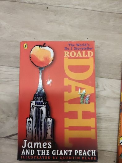 Roald Dahl James and the Giant Peach