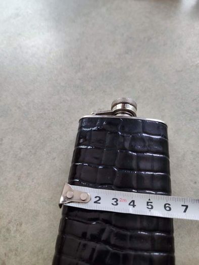 5oz Stainless Steel Black Croco Leather Flask with Captive Cap and Durable Rubber Seal