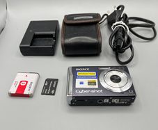 Sony Cybershot DSC-W85 7.2MP Digital Camera - Black - Full Kit - Tested