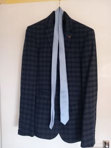 Mens Blue checked 3 piece  suit ( reduced to 95 euro
