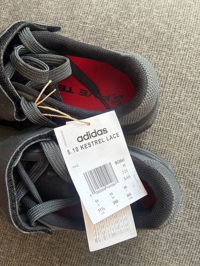 Adidas 5 Ten shoes