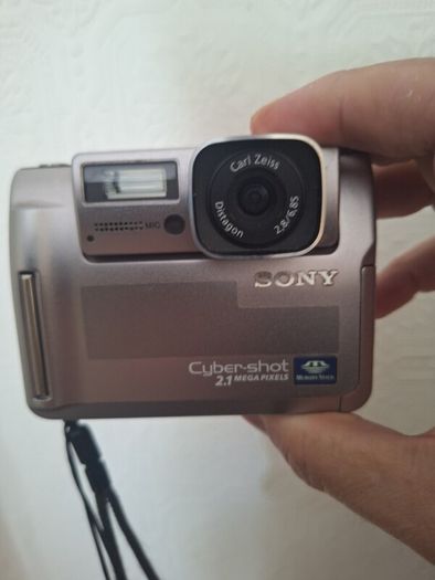 Sony Cyber shot DSC F55 untested