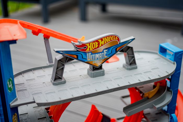 Hot Wheels Ultimate Garage Shark