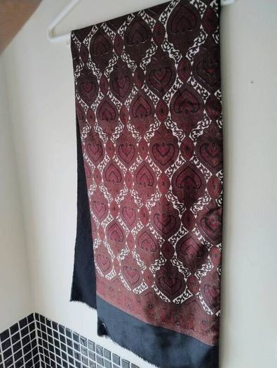 Vintage unisex Belvedere Wien Vienna silk scarf with cotton lining paisley design circa 1970's made in Austria 120cm x 27cm in very good condition and has been well cared for FREE STANDARD POSTAGE INCLUDED
