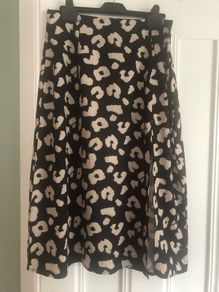 ladies skirt & free sunglasses