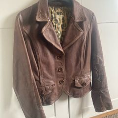 Woman leather jacket