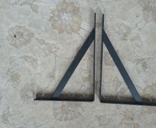 Shelf brackets