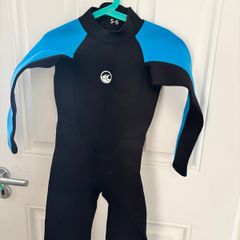 wet suit