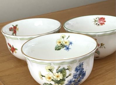 Royal Albert bowls