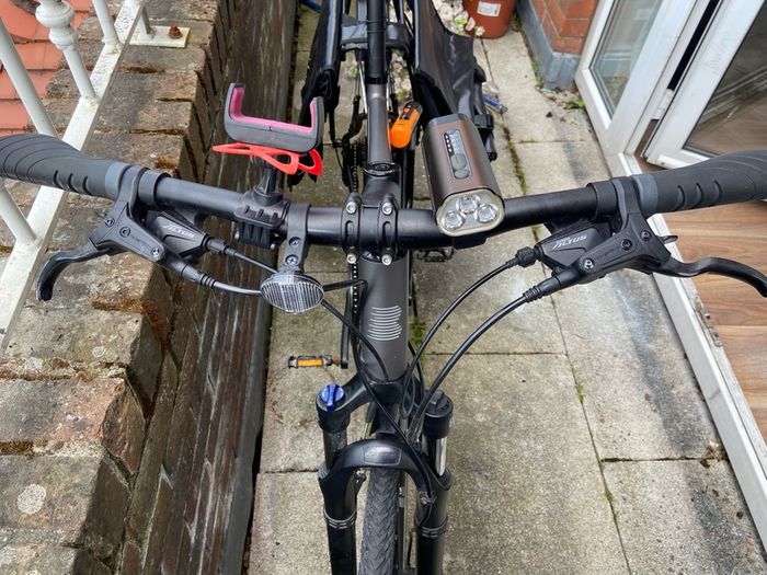 Boardman MTX 8.6 Mens Hybrid Bike-M with many accessories