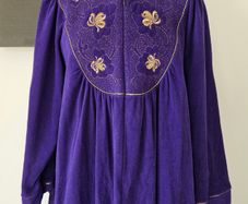 BNWT Vintage 1980s Vanity Fair purple velour housecoat with gold embroidery UK 12/14